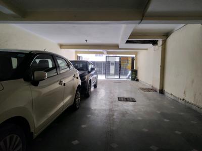 Car Garage Image of 1400 Sq.ft 3 BHK Apartment / Flat for sale in Mandi New Delhi for Rs. 6700000