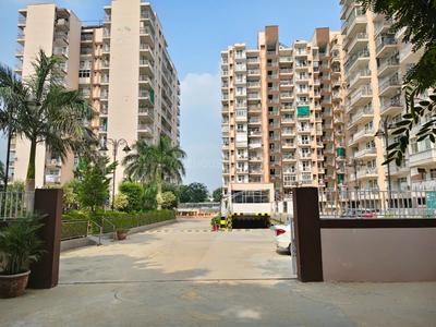 Image of 1570 Sq.ft 3 BHK Apartment / Flat for rent in Premier Urban, Sector 14, Gurgaon for Rs. 48000