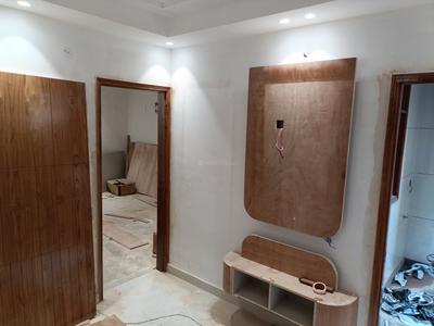 Bedroom Image of 950 Sq.ft 3 BHK Builder Floor for sale in Laxmi Nagar New Delhi for Rs. 11000000