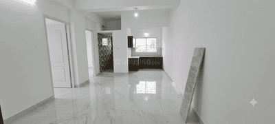 Living Room Image of 841 Sq.ft 2 BHK Apartment / Flat for sale in Chinar Park Kolkata for Rs. 3600000