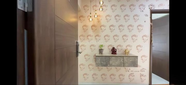 Aloha Towers Main Image 1