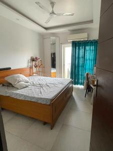 Bedroom Image of 2950 Sq.ft 4 BHK Apartment / Flat for sale in Purvanchal Royal Park, Sector 137 Noida for Rs. 33000000