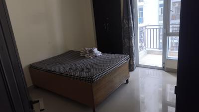 Bedroom Image of 1500 Sq.ft 3 BHK Apartment / Flat for rent in JM Aroma, Sector 75 Noida for Rs. 45000