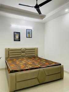 Bedroom Image of 900 Sq.ft 2 BHK Builder Floor for rent in Saket New Delhi for Rs. 28500