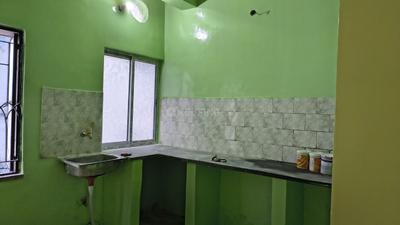 Kitchen Image of 660 Sq.ft 2 BHK Builder Floor for sale in Tollygunge Kolkata for Rs. 2000000