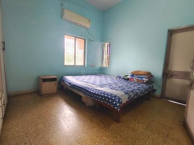 Bedroom Image of 1080 Sq.ft 2 BHK Apartment / Flat for rent in Maninagar Ahmedabad for Rs. 19500