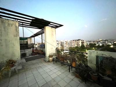 Balcony Image of 1650 Sq.ft 2 BHK Penthouse for rent in Space Park I, Mahalakshmi Nagar Indore for Rs. 27000
