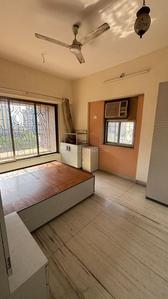 Bedroom Image of 800 Sq.ft 2 BHK Apartment / Flat for rent in Chinchpokli Mumbai for Rs. 90000