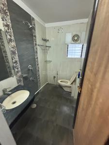 Bathroom Image of 1600 Sq.ft 3 BHK Apartment / Flat for rent in Jaiprakash Nagar Nagpur for Rs. 32000