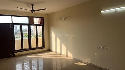 Living Room Image of 1213 Sq.ft 2.5 BHK Apartment / Flat for sale in Wave Floors, Wave City Ghaziabad for Rs. 9500000