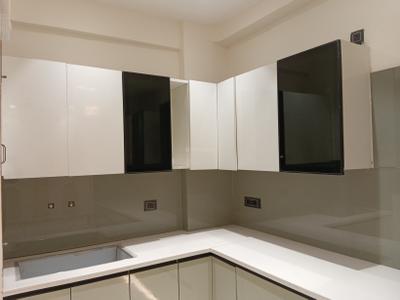Kitchen Image of 1620 Sq.ft 3 BHK Builder Floor for sale in Emerald Crest 1, Sector 107 Noida for Rs. 9720000