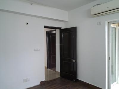 Bedroom Image of 925 Sq.ft 2 BHK Apartment / Flat for sale in Paras Tierea, Sector 137 Noida for Rs. 8000000