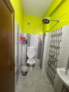 Bathroom Image of 950 Sq.ft 3 BHK Apartment / Flat for sale in Behala Kolkata for Rs. 5200000
