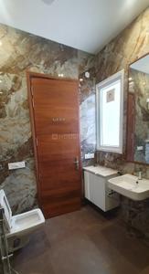 Bathroom Image of 2700 Sq.ft 3 BHK Builder Floor for rent in DLF Phase 2, DLF Phase 2 Gurgaon for Rs. 85000