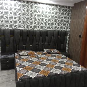 Bedroom Image of 2700 Sq.ft 4 BHK Builder Floor for rent in Vivek Vihar New Delhi for Rs. 90000