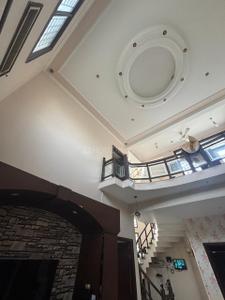 Bedroom Image of 7200 Sq.ft 10 BHK Independent House for sale in Bajaj Nagar Jaipur for Rs. 260000000