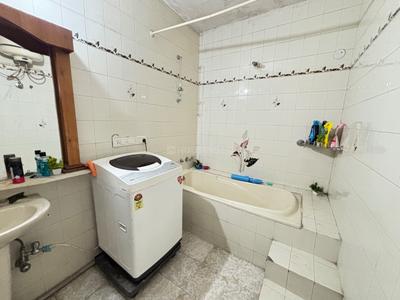 Bathroom Image of 1000 Sq.ft 1 BHK Builder Floor for rent in Bhai Randhir Singh Nagar Ludhiana for Rs. 17000