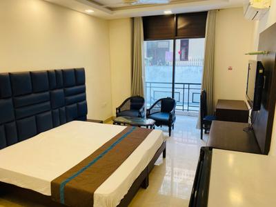 Bedroom Image of Urbanroomz Luxury Coliving PG in DLF Phase 2, Gurgaon