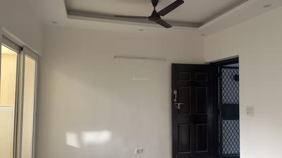 Living Room Image of 1045 Sq.ft 2 BHK Apartment / Flat for sale in Paramount Floraville, Sector 137 Noida for Rs. 12200000