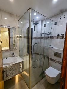 Bathroom Image of 2700 Sq.ft 7 BHK Duplex for sale in Ashok Vihar New Delhi for Rs. 59800000