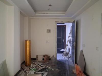 Living Room Image of 1000 Sq.ft 2 BHK Apartment / Flat for sale in Sector 74 Noida for Rs. 3800005