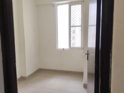 Bedroom Image of 915 Sq.ft 2.5 BHK Apartment / Flat for rent in Amrapali Dream Valley 2, Noida Extension Greater Noida for Rs. 19000