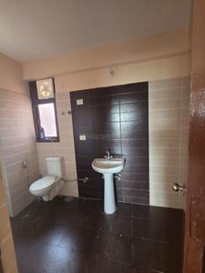 Bathroom Image of 1520 Sq.ft 3 BHK Apartment / Flat for rent in Krish Vatika, Khanpur Khola Alwar for Rs. 15000