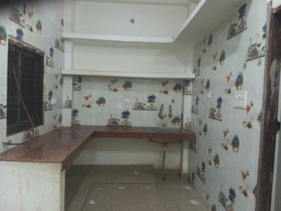 Kitchen Image of 700 Sq.ft 1 BHK Builder Floor for rent in Karaundi Varanasi for Rs. 6000