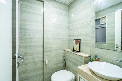 Image of 3286 Sq.ft 5 BHK Apartment / Flat for sale in Oberoi Esquire, Goregaon East, Mumbai for Rs. 229400000