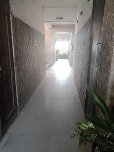 Image of 2000 Sq.ft 3.5 BHK Apartment / Flat for rent in Azad Apartments, Kalu Sarai, New Delhi for Rs. 125000
