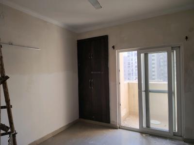 Bedroom Image of 1045 Sq.ft 2 BHK Apartment / Flat for sale in Paramount Floraville, Sector 137 Noida for Rs. 11000000