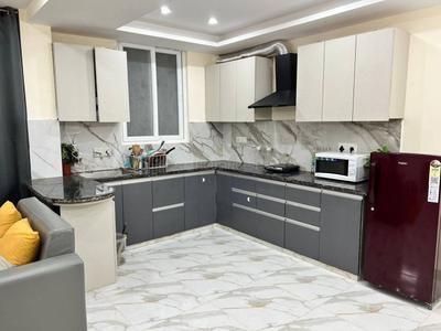 Kitchen Image of 750 Sq.ft 1 BHK Apartment / Flat for rent in Varun Enclave, Sector 28 Noida for Rs. 10000