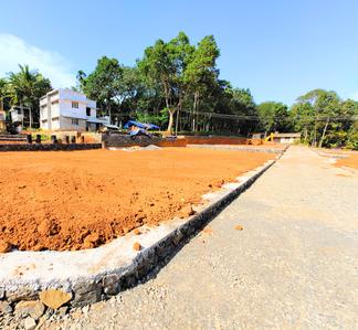 Image of 1742 Sq.ft Residential Plot / Land for sale in Mulanthuruthy, Kochi for Rs. 800000