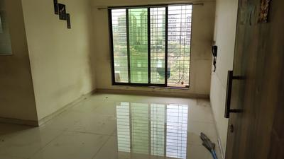 Pillars Regency Living Room 1