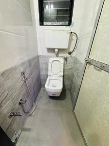 Bathroom Image of 280 Sq.ft 1 RK Apartment / Flat for rent in Silver Dunes, Prabhadevi Mumbai for Rs. 41000
