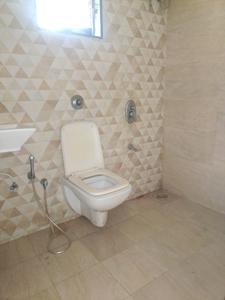 VR Signet Attached Bathroom with Bedroom Three 4