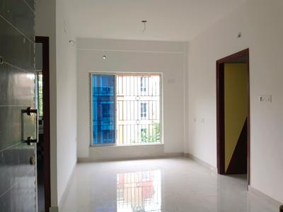 Living Room Image of 1000 Sq.ft 2 BHK Apartment / Flat for sale in Purbalok Kolkata for Rs. 7600000