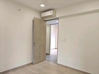 Bedroom Image of 1000 Sq.ft 2 BHK Apartment / Flat for sale in Lodha New Cuffe Parade, Sion Mumbai for Rs. 31000000