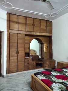 Bedroom Image of 1500 Sq.ft 2 BHK Builder Floor for rent in Sector 14 Faridabad for Rs. 26000
