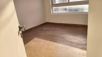 Bedroom Image of 1200 Sq.ft 3 BHK Apartment / Flat for rent in Emaar Palm Gardens, Sector 83 Gurgaon for Rs. 40000