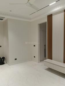 Bedroom Image of 2700 Sq.ft 4 BHK Builder Floor for sale in BPTP Amstoria , Sector 102 Gurgaon for Rs. 52500000