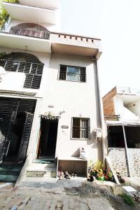 Image of 990 Sq.ft 5 BHK Independent House for sale in Ghatlodiya, Ahmedabad for Rs. 7700000