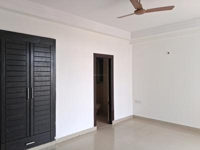 Bedroom Image of 1775 Sq.ft 3 BHK Apartment / Flat for sale in Amrapali Platinum, Sector 119 Noida for Rs. 15500000