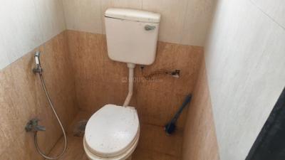 Bathroom Image of 450 Sq.ft 1 BHK Apartment / Flat for rent in Hinjawadi Pune for Rs. 16000