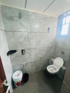 Bathroom Image of 760 Sq.ft 2 BHK Apartment / Flat for rent in Pramukh Praise, Sargasan Gandhinagar for Rs. 23000