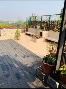 Image of 4500 Sq.ft 3.5 BHK Builder Floor for sale in Sarvodaya Enclave, New Delhi for Rs. 130000000