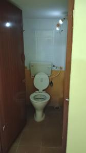 Bathroom Image of 600 Sq.ft 2 BHK Builder Floor for rent in Mahadevapura Bengaluru for Rs. 18000