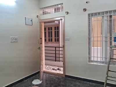 Bedroom Image of 800 Sq.ft 2 BHK Builder Floor for rent in Kammanahalli Bengaluru for Rs. 20000