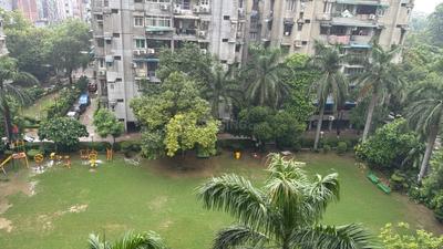 Balcony Image of 2000 Sq.ft 4 BHK Apartment / Flat for sale in Prince Apartments, Patparganj New Delhi for Rs. 30000000