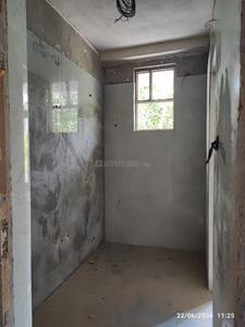Bathroom Image of 975 Sq.ft 2 BHK Apartment / Flat for sale in Kalyanpur Kanpur for Rs. 5500000